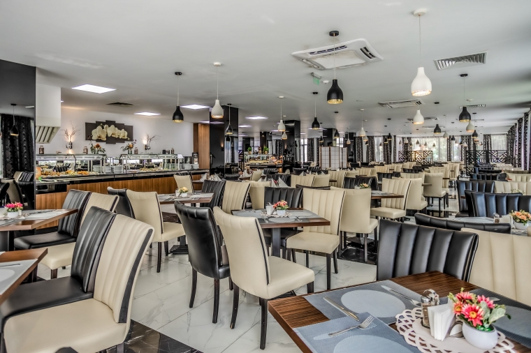 מסעדה ראשית